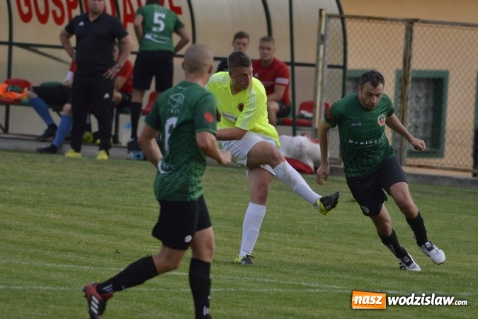 Zdjęcie w galerii na portalu naszwodzislaw.com: Hanzel ze Stanikiem nie dali szans Czyżowicom wiadomości z regionu