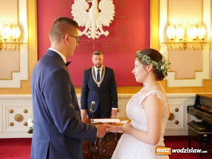 Zdjęcie w galerii na portalu naszwodzislaw.com: Z życzeniami na nową drogę życia od prezydenta  wiadomości z regionu