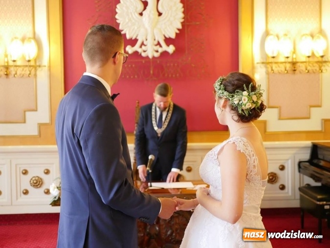 Zdjęcie w galerii na portalu naszwodzislaw.com: Z życzeniami na nową drogę życia od prezydenta  wiadomości z regionu
