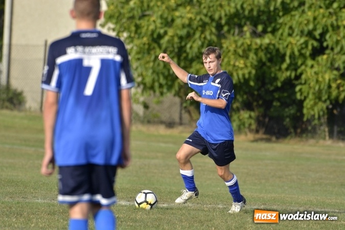 Zdjęcie w galerii na portalu naszwodzislaw.com: Beniaminek z Kokoszyc przegrał na inaugurację wiadomości z regionu