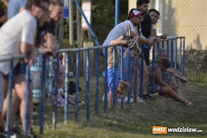 Zdjęcie w galerii na portalu naszwodzislaw.com: Beniaminek z Kokoszyc przegrał na inaugurację wiadomości z regionu