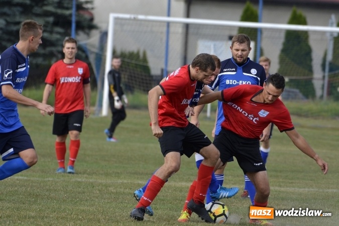 Zdjęcie w galerii na portalu naszwodzislaw.com: Beniaminek z Kokoszyc przegrał na inaugurację wiadomości z regionu