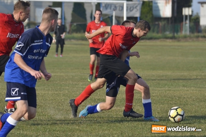 Zdjęcie w galerii na portalu naszwodzislaw.com: Beniaminek z Kokoszyc przegrał na inaugurację wiadomości z regionu