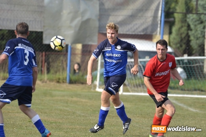 Zdjęcie w galerii na portalu naszwodzislaw.com: Beniaminek z Kokoszyc przegrał na inaugurację wiadomości z regionu