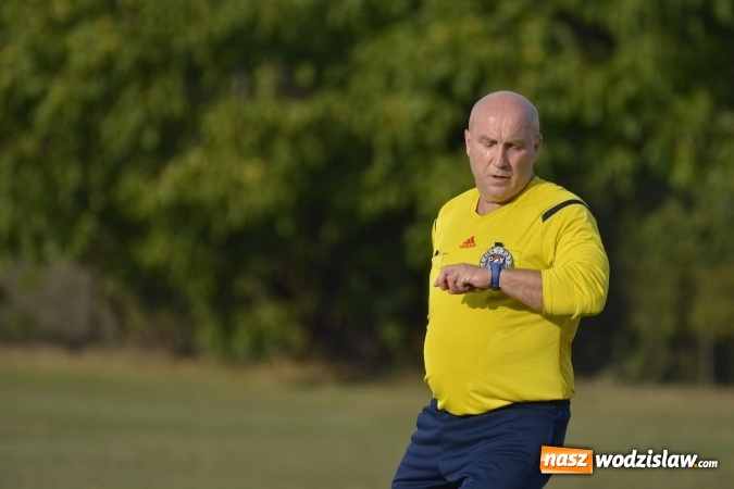 Zdjęcie w galerii na portalu naszwodzislaw.com: Beniaminek z Kokoszyc przegrał na inaugurację wiadomości z regionu