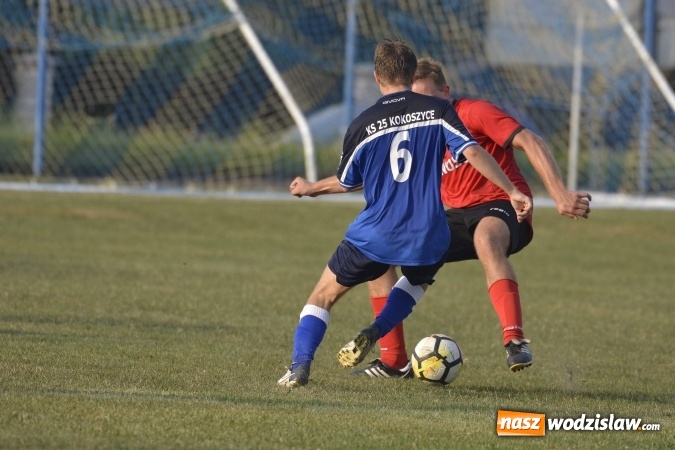 Zdjęcie w galerii na portalu naszwodzislaw.com: Beniaminek z Kokoszyc przegrał na inaugurację wiadomości z regionu