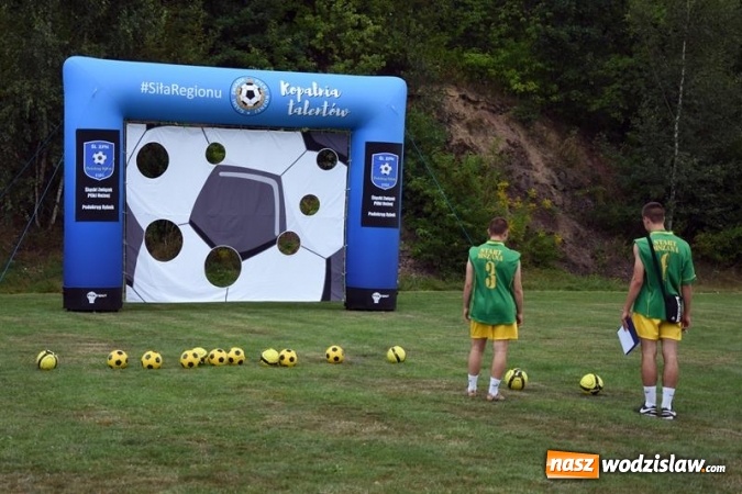 Zdjęcie w galerii na portalu naszwodzislaw.com: Piłkarskie Miasteczko w Mszanie cieszyło się dużym zainteresowaniem wiadomości z regionu