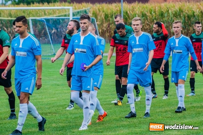 Zdjęcie w galerii na portalu naszwodzislaw.com: Strzelecki wróć! Czarni Gorzyce na kolanach w Krzyżanowicach wiadomości z regionu