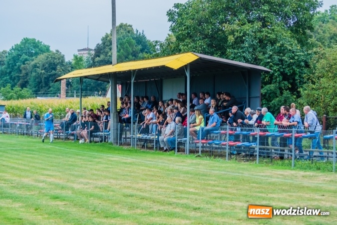 Zdjęcie w galerii na portalu naszwodzislaw.com: Strzelecki wróć! Czarni Gorzyce na kolanach w Krzyżanowicach wiadomości z regionu