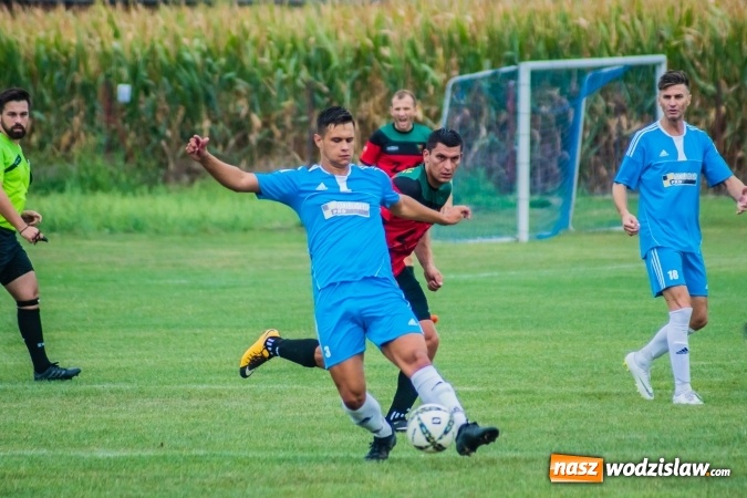 Zdjęcie w galerii na portalu naszwodzislaw.com: Strzelecki wróć! Czarni Gorzyce na kolanach w Krzyżanowicach wiadomości z regionu