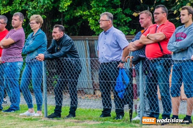 Zdjęcie w galerii na portalu naszwodzislaw.com: Strzelecki wróć! Czarni Gorzyce na kolanach w Krzyżanowicach wiadomości z regionu