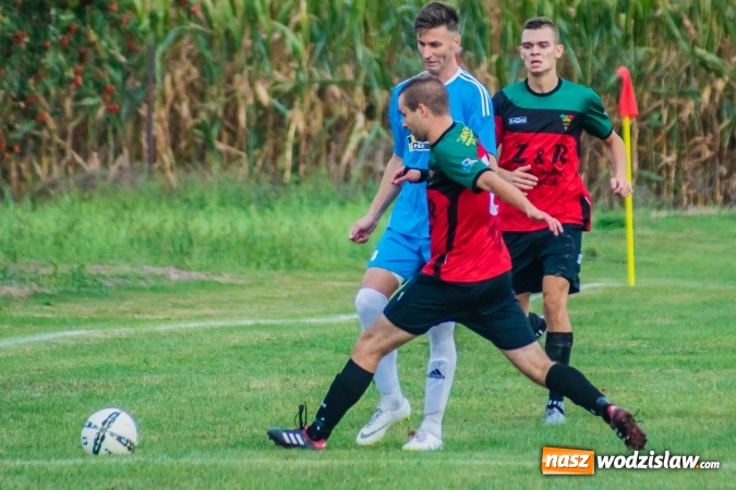 Zdjęcie w galerii na portalu naszwodzislaw.com: Strzelecki wróć! Czarni Gorzyce na kolanach w Krzyżanowicach wiadomości z regionu