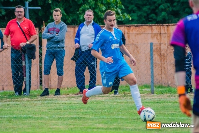 Zdjęcie w galerii na portalu naszwodzislaw.com: Strzelecki wróć! Czarni Gorzyce na kolanach w Krzyżanowicach wiadomości z regionu