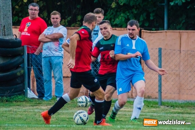 Zdjęcie w galerii na portalu naszwodzislaw.com: Strzelecki wróć! Czarni Gorzyce na kolanach w Krzyżanowicach wiadomości z regionu