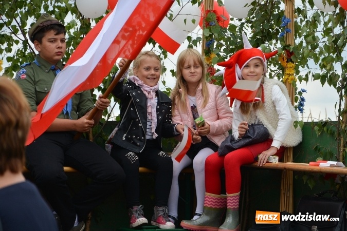 Zdjęcie w galerii na portalu naszwodzislaw.com: Gminne Dożynki w Gorzycach. Górnicy nieśli koronę wiadomości z regionu
