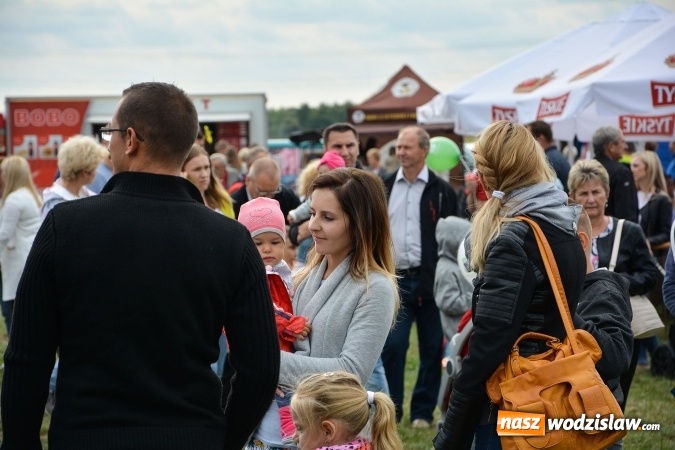 Zdjęcie w galerii na portalu naszwodzislaw.com: Gminne Dożynki w Gorzycach. Górnicy nieśli koronę wiadomości z regionu