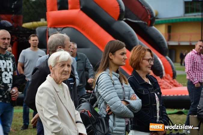 Zdjęcie w galerii na portalu naszwodzislaw.com: Gminne Dożynki w Gorzycach. Górnicy nieśli koronę wiadomości z regionu