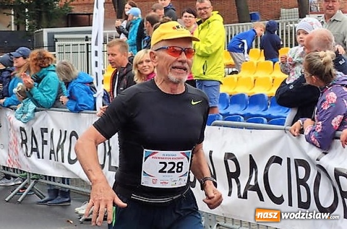 Zdjęcie w galerii na portalu naszwodzislaw.com: Zwycięski finisz wodzisławianina w IV Rafako Półmaratonie w Raciborzu wiadomości z regionu
