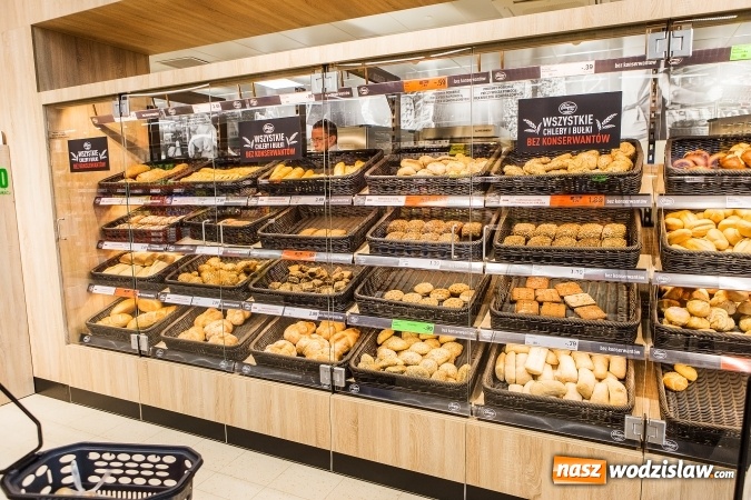 Zdjęcie w galerii na portalu naszwodzislaw.com: Radlin ma Lidla. Tłumy na otwarciu sklepu wiadomości z regionu