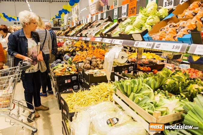Zdjęcie w galerii na portalu naszwodzislaw.com: Radlin ma Lidla. Tłumy na otwarciu sklepu wiadomości z regionu