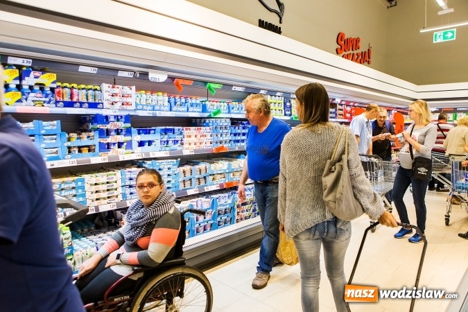 Zdjęcie w galerii na portalu naszwodzislaw.com: Radlin ma Lidla. Tłumy na otwarciu sklepu wiadomości z regionu