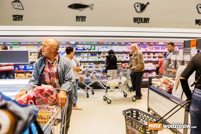 Zdjęcie w galerii na portalu naszwodzislaw.com: Radlin ma Lidla. Tłumy na otwarciu sklepu wiadomości z regionu