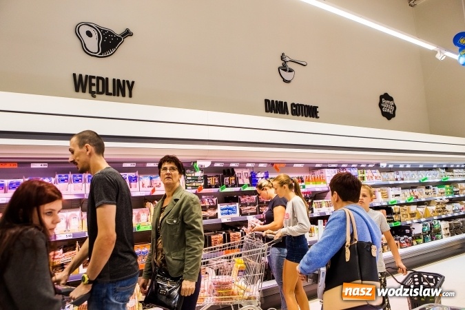 Zdjęcie w galerii na portalu naszwodzislaw.com: Radlin ma Lidla. Tłumy na otwarciu sklepu wiadomości z regionu