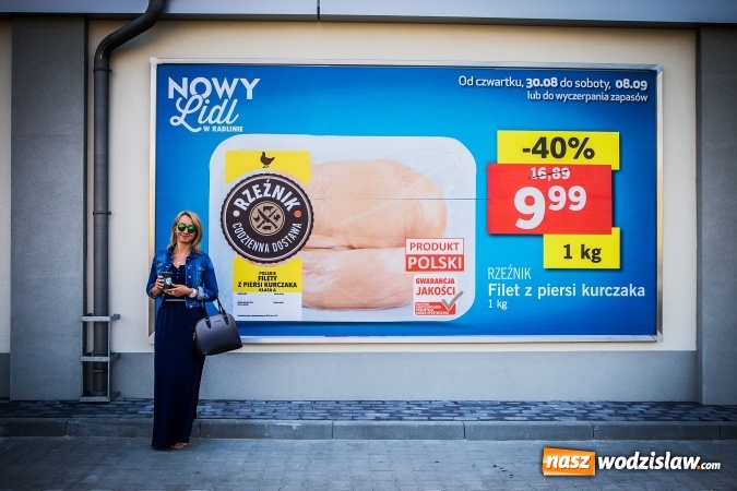 Zdjęcie w galerii na portalu naszwodzislaw.com: Radlin ma Lidla. Tłumy na otwarciu sklepu wiadomości z regionu