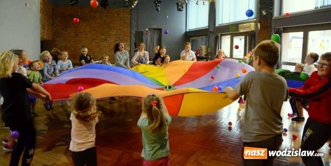 Zdjęcie w galerii na portalu naszwodzislaw.com: Akcja Lato w WCK pełna wrażeń wiadomości z regionu