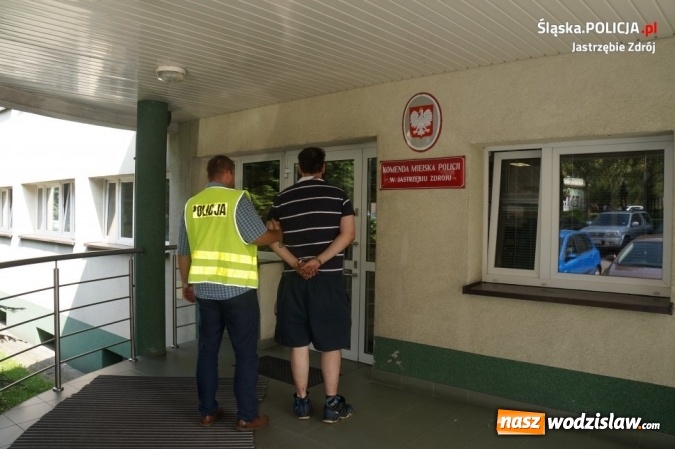 Zdjęcie w galerii na portalu naszwodzislaw.com: Z bronią i środkami odurzającymi uciekał przez powiat wodzisławski do Czech wiadomości z regionu
