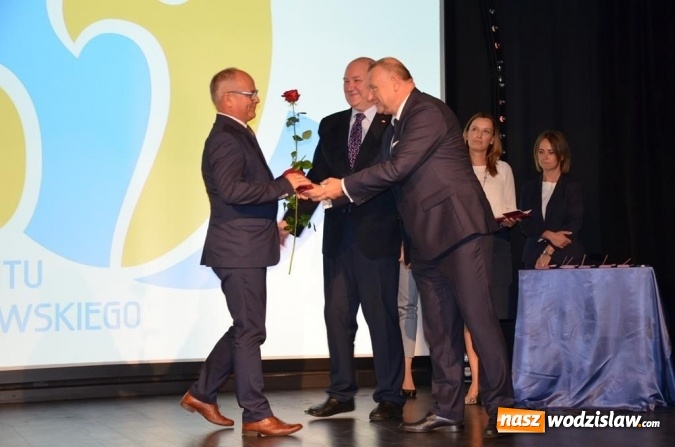 Zdjęcie w galerii na portalu naszwodzislaw.com: 20 lat za nami. Uroczysta sesja Rady Powiatu Wodzisławskiego wiadomości z regionu