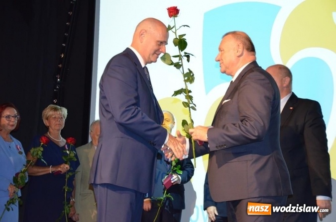 Zdjęcie w galerii na portalu naszwodzislaw.com: 20 lat za nami. Uroczysta sesja Rady Powiatu Wodzisławskiego wiadomości z regionu