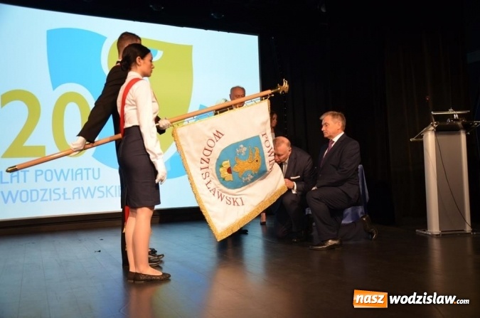 Zdjęcie w galerii na portalu naszwodzislaw.com: 20 lat za nami. Uroczysta sesja Rady Powiatu Wodzisławskiego wiadomości z regionu