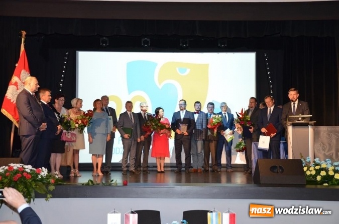 Zdjęcie w galerii na portalu naszwodzislaw.com: 20 lat za nami. Uroczysta sesja Rady Powiatu Wodzisławskiego wiadomości z regionu