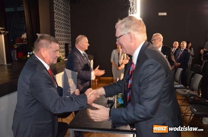 Zdjęcie w galerii na portalu naszwodzislaw.com: 20 lat za nami. Uroczysta sesja Rady Powiatu Wodzisławskiego wiadomości z regionu