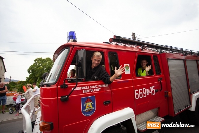 Zdjęcie w galerii na portalu naszwodzislaw.com: Kolorowe i wesołe dożynki w Radlinie wiadomości z regionu