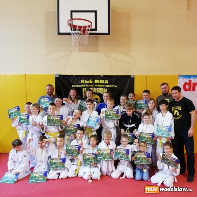 Zdjęcie w galerii na portalu naszwodzislaw.com: Octagon Team Junior inauguruje nowy sezon wiadomości z regionu