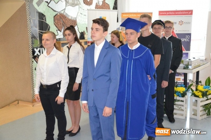 Zdjęcie w galerii na portalu naszwodzislaw.com: Powiatowa inauguracja nowego roku szkolnego w wodzisławskim CKZiU wiadomości z regionu