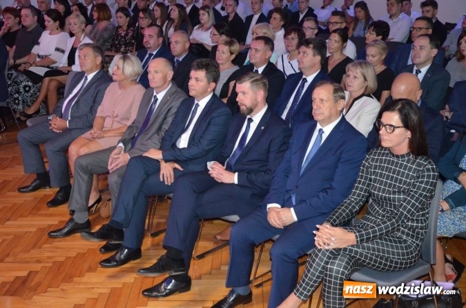 Zdjęcie w galerii na portalu naszwodzislaw.com: Powiatowa inauguracja nowego roku szkolnego w wodzisławskim CKZiU wiadomości z regionu