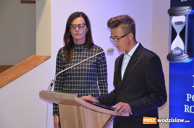 Zdjęcie w galerii na portalu naszwodzislaw.com: Powiatowa inauguracja nowego roku szkolnego w wodzisławskim CKZiU wiadomości z regionu