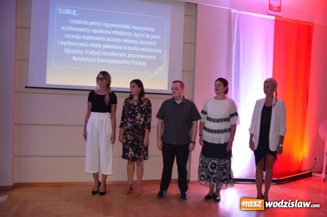 Zdjęcie w galerii na portalu naszwodzislaw.com: Powiatowa inauguracja nowego roku szkolnego w wodzisławskim CKZiU wiadomości z regionu
