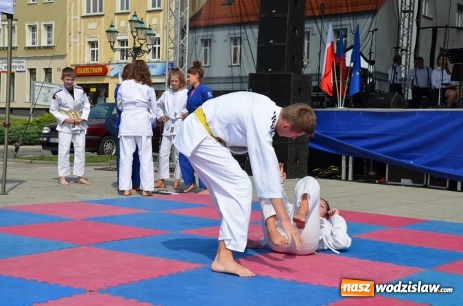 Zdjęcie w galerii na portalu naszwodzislaw.com: Przeżyjmy to jeszcze raz, czyli fotorelacja z Transgranicznego Festiwalu Kultury wiadomości z regionu