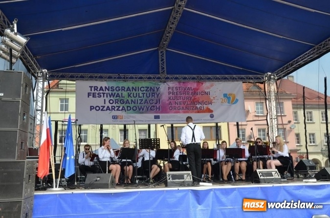 Zdjęcie w galerii na portalu naszwodzislaw.com: Przeżyjmy to jeszcze raz, czyli fotorelacja z Transgranicznego Festiwalu Kultury wiadomości z regionu