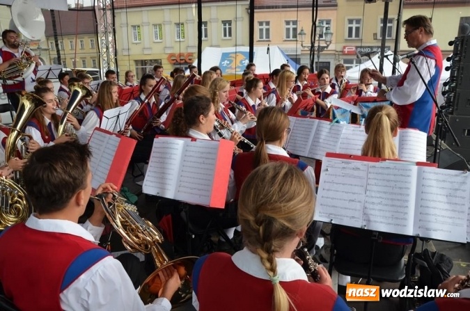 Zdjęcie w galerii na portalu naszwodzislaw.com: Przeżyjmy to jeszcze raz, czyli fotorelacja z Transgranicznego Festiwalu Kultury wiadomości z regionu