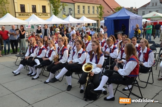 Zdjęcie w galerii na portalu naszwodzislaw.com: Przeżyjmy to jeszcze raz, czyli fotorelacja z Transgranicznego Festiwalu Kultury wiadomości z regionu