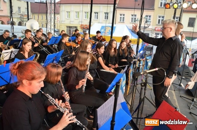Zdjęcie w galerii na portalu naszwodzislaw.com: Przeżyjmy to jeszcze raz, czyli fotorelacja z Transgranicznego Festiwalu Kultury wiadomości z regionu