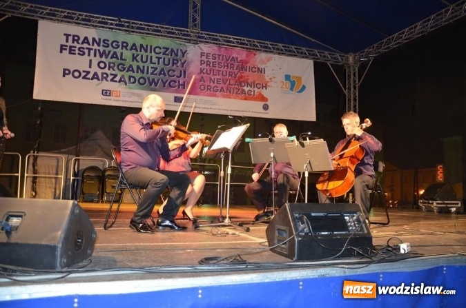 Zdjęcie w galerii na portalu naszwodzislaw.com: Przeżyjmy to jeszcze raz, czyli fotorelacja z Transgranicznego Festiwalu Kultury wiadomości z regionu