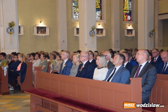 Zdjęcie w galerii na portalu naszwodzislaw.com: Rekordowy korowód na dożynkach gminy Mszana wiadomości z regionu