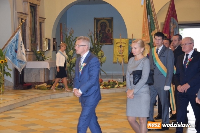 Zdjęcie w galerii na portalu naszwodzislaw.com: Rekordowy korowód na dożynkach gminy Mszana wiadomości z regionu