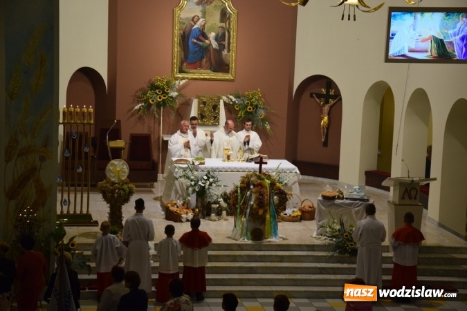 Zdjęcie w galerii na portalu naszwodzislaw.com: Rekordowy korowód na dożynkach gminy Mszana wiadomości z regionu